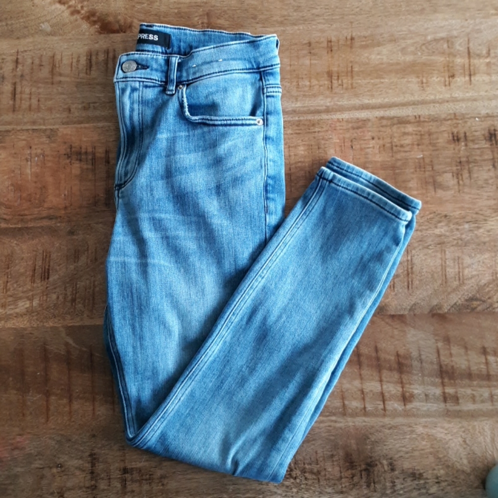 Light wash blue jeans